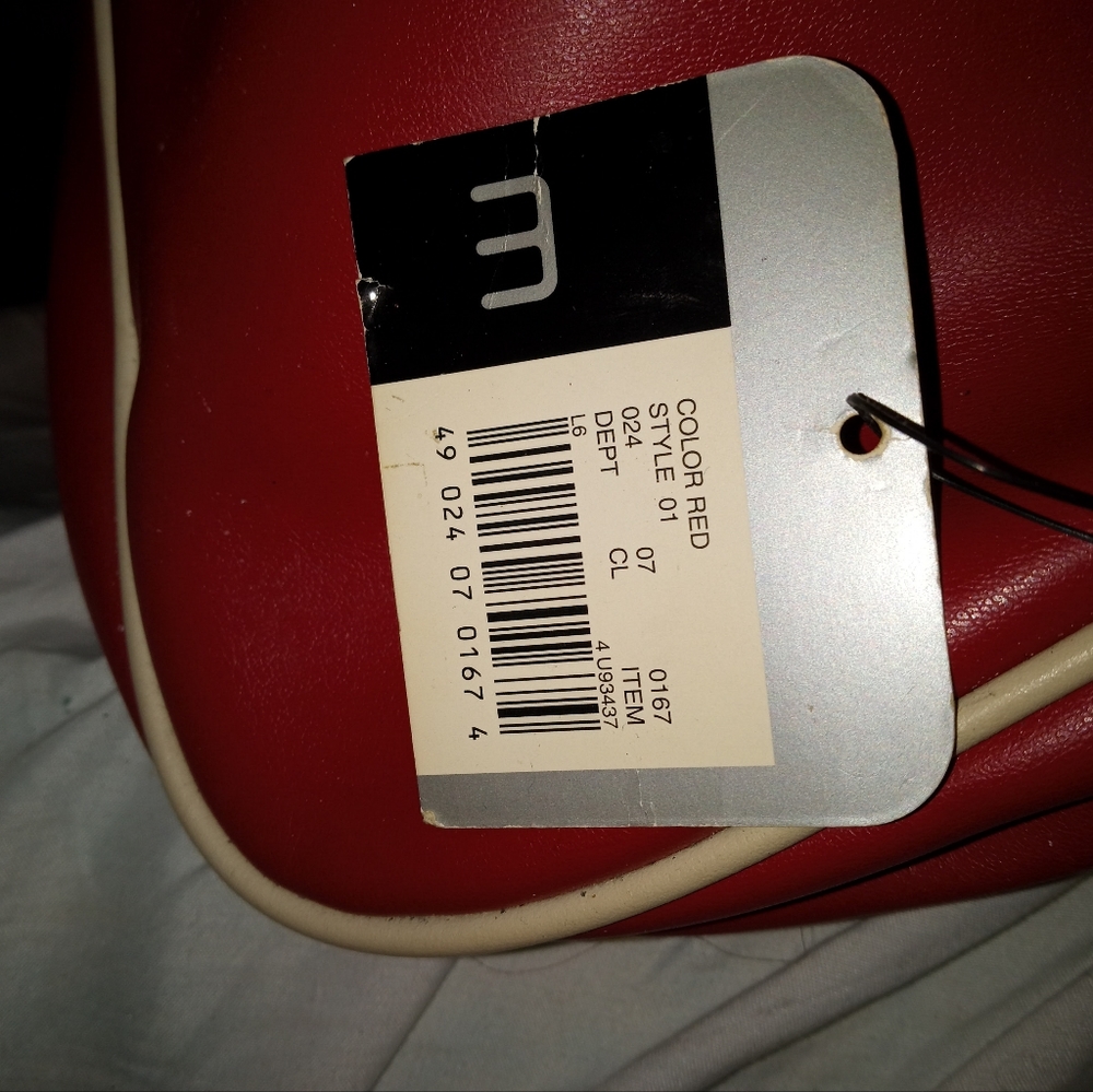 Purse - Picture 2 of 14